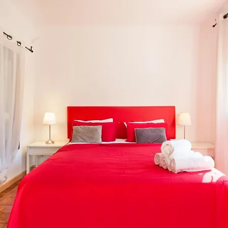 Villa Villa Navarra Terramar Con Jardin Y Piscina Privada, Con Capacidad Para Grupos- Pet Friendly Sitges