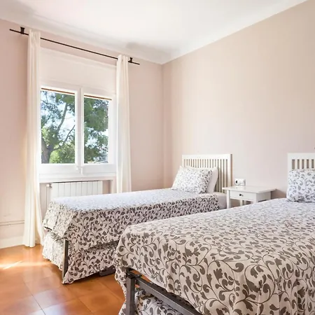 Villa Navarra Terramar Con Jardin Y Piscina Privada, Con Capacidad Para Grupos- Pet Friendly Villa *