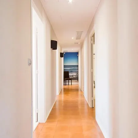 Villa Villa Navarra Terramar Con Jardin Y Piscina Privada, Con Capacidad Para Grupos- Pet Friendly Sitges