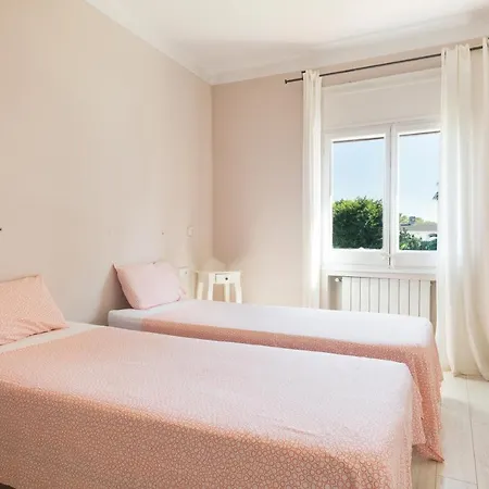 Villa Navarra Terramar Con Jardin Y Piscina Privada, Con Capacidad Para Grupos- Pet Friendly Villa Sitges